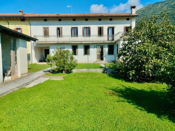 casa indipendente in vendita a Travesio in zona Toppo