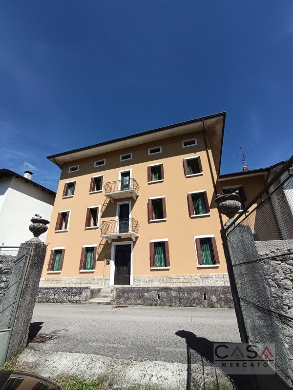 casa indipendente in vendita a Travesio in zona Usago