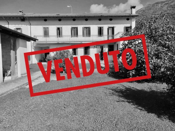 casa indipendente in vendita a Travesio in zona Toppo