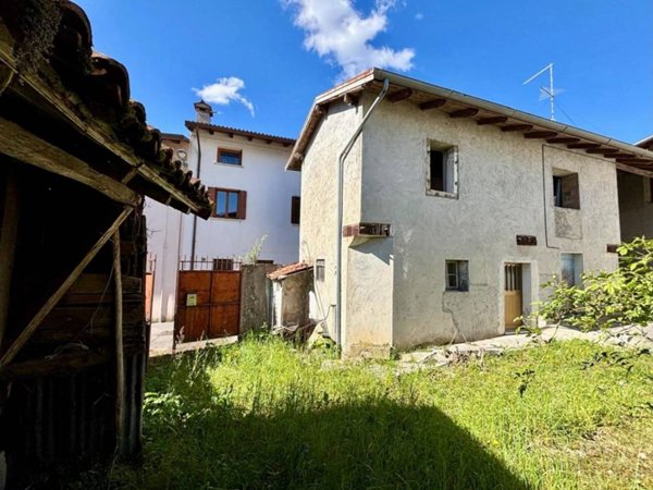 casa indipendente in vendita a Travesio in zona Usago