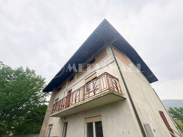 casa indipendente in vendita a Travesio in zona Usago