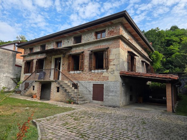 casa indipendente in vendita a Travesio in zona Usago