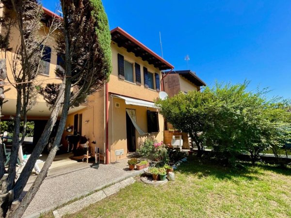 casa indipendente in vendita a Travesio in zona Toppo