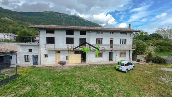 casa indipendente in vendita a Travesio in zona Toppo