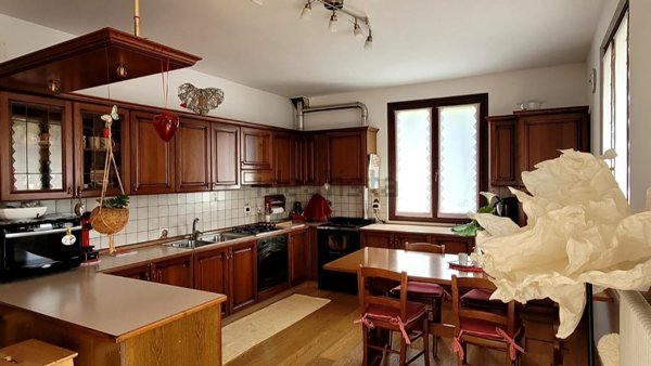 appartamento in vendita a Vito d'Asio in zona Casiacco