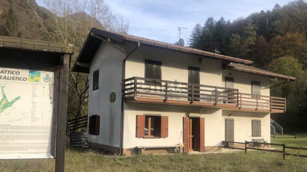 appartamento in vendita a Vito d'Asio in zona San Francesco