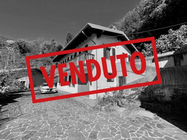 casa indipendente in vendita a Vito d'Asio in zona Anduins