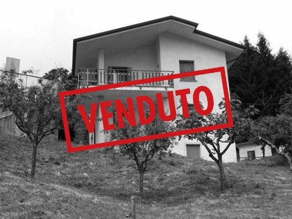 casa indipendente in vendita a Vito d'Asio