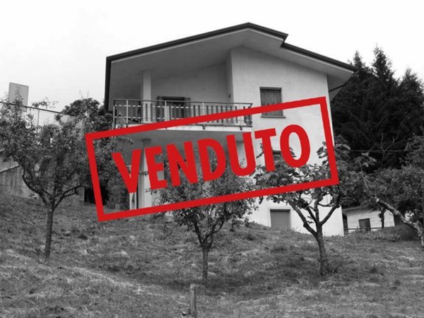 casa indipendente in vendita a Vito d'Asio in zona Anduins