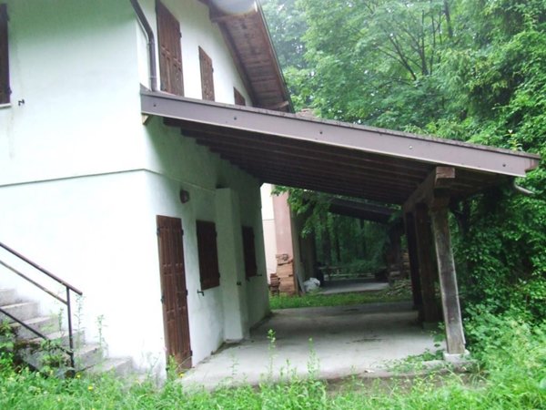 villa in vendita a Vito d'Asio in zona Pielungo