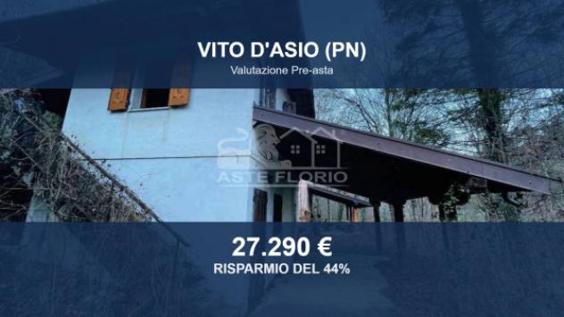 casa indipendente in vendita a Vito d'Asio in zona Pielungo