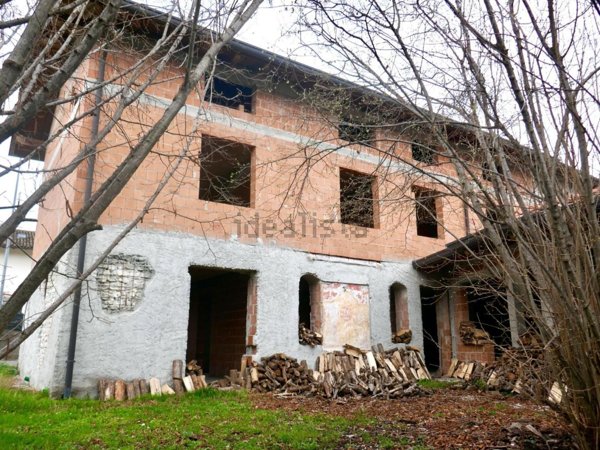 casa indipendente in vendita a Vivaro