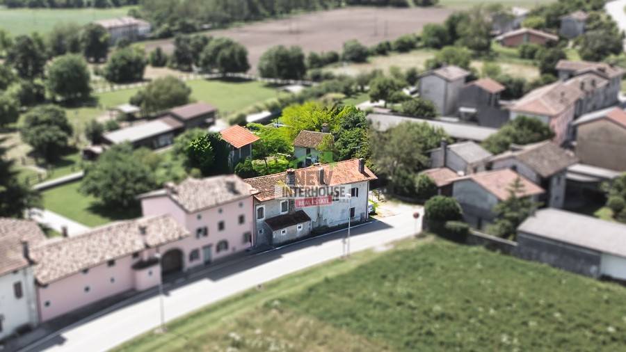 casa indipendente in vendita a Vivaro in zona Basaldella