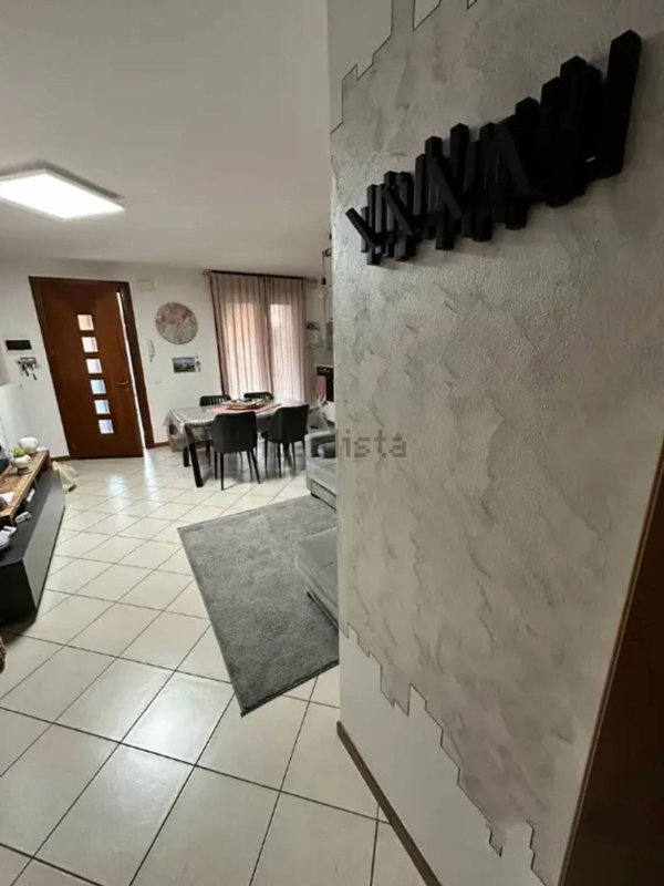 casa semindipendente in vendita a Vivaro