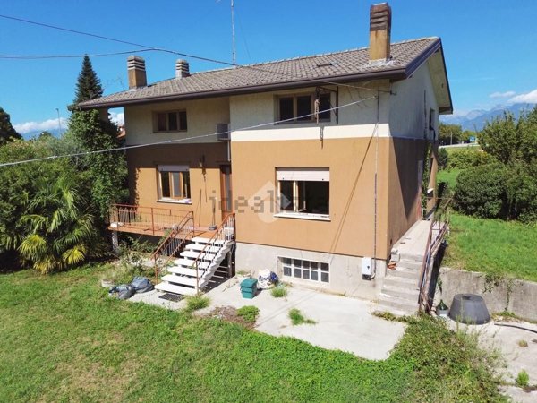 casa indipendente in vendita a Vivaro