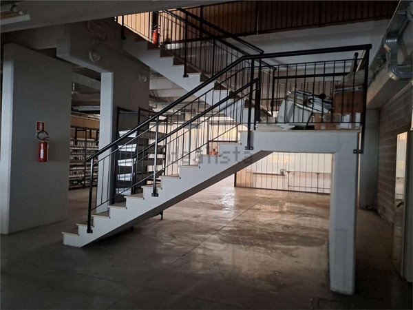 negozio in vendita a Zoppola
