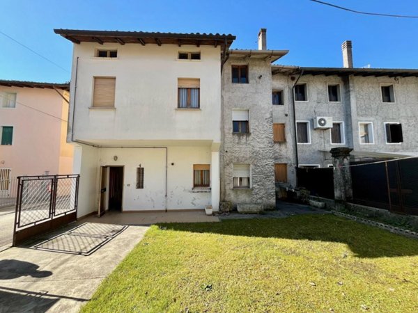 casa indipendente in vendita a Zoppola