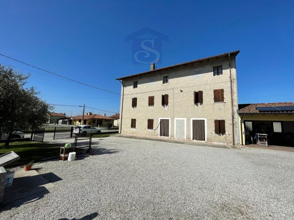 casa indipendente in vendita a Zoppola