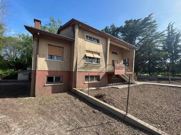 casa indipendente in vendita a Zoppola in zona Orcenico Inferiore