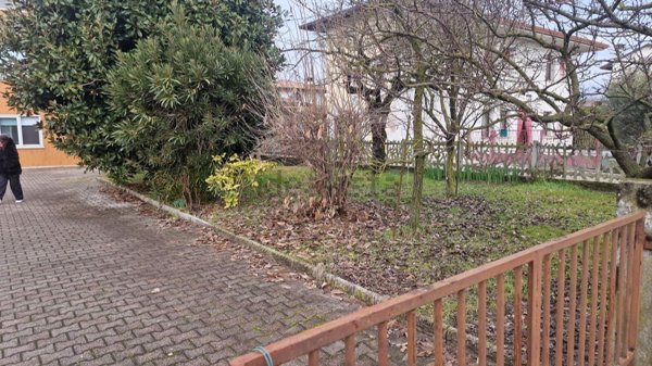 casa indipendente in vendita a Zoppola in zona Castions