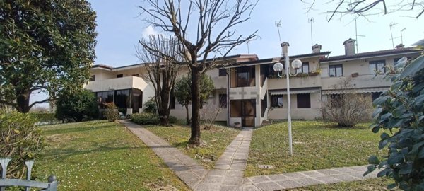 appartamento in vendita a Zoppola in zona Castions