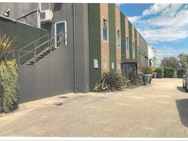 locale commerciale in vendita a Zoppola