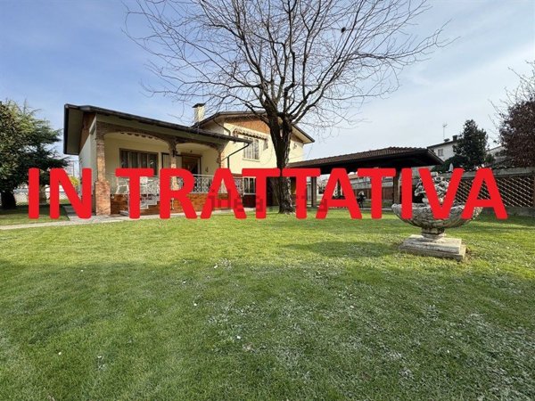 casa indipendente in vendita a Zoppola in zona Poincicco