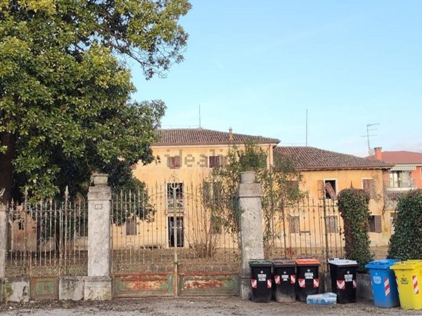 casa indipendente in vendita a Zoppola in zona Cusano