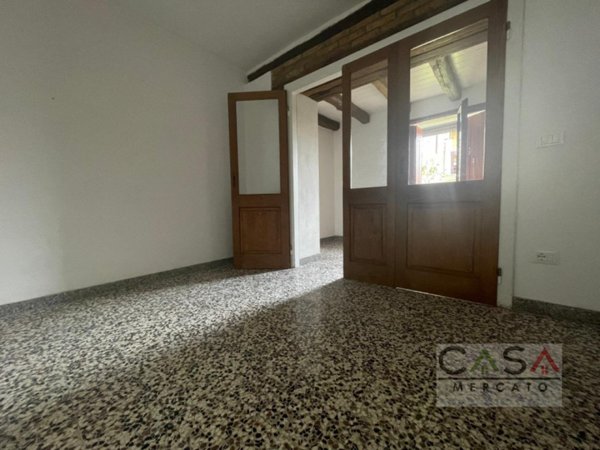 casa indipendente in vendita a Zoppola in zona Castions
