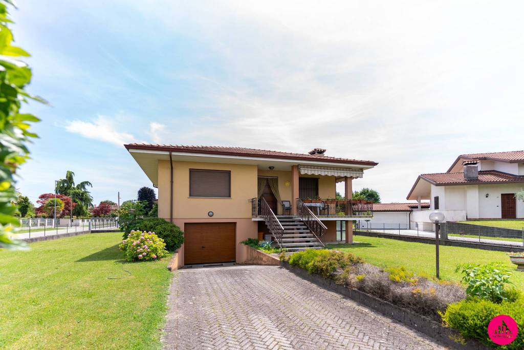 casa indipendente in vendita a Zoppola