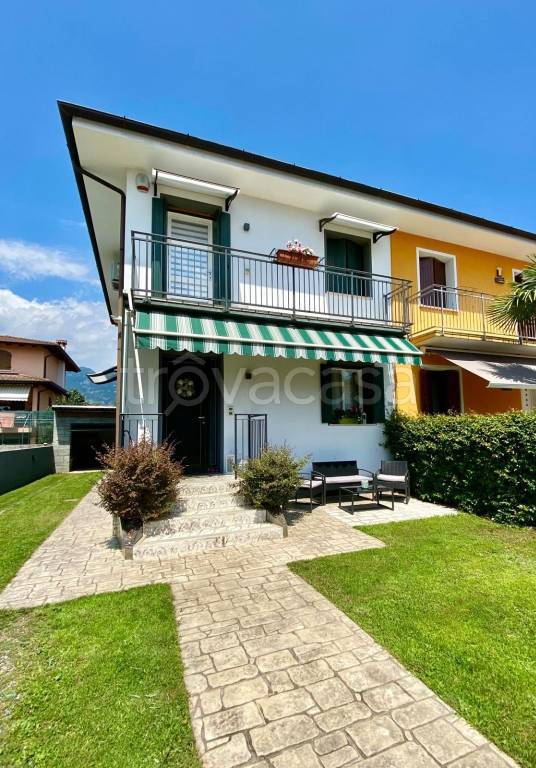 casa indipendente in vendita a Vajont