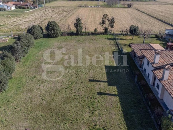 villa in vendita a Valvasone Arzene in zona Arzene