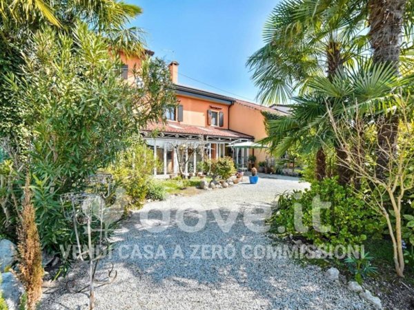 casa indipendente in vendita a Valvasone Arzene