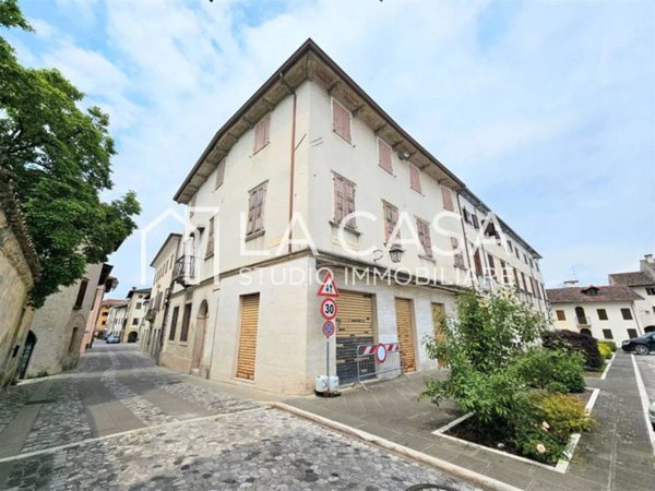 attico in vendita a Valvasone Arzene in zona Valvasone