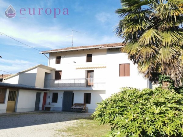 casa indipendente in vendita a Valvasone Arzene