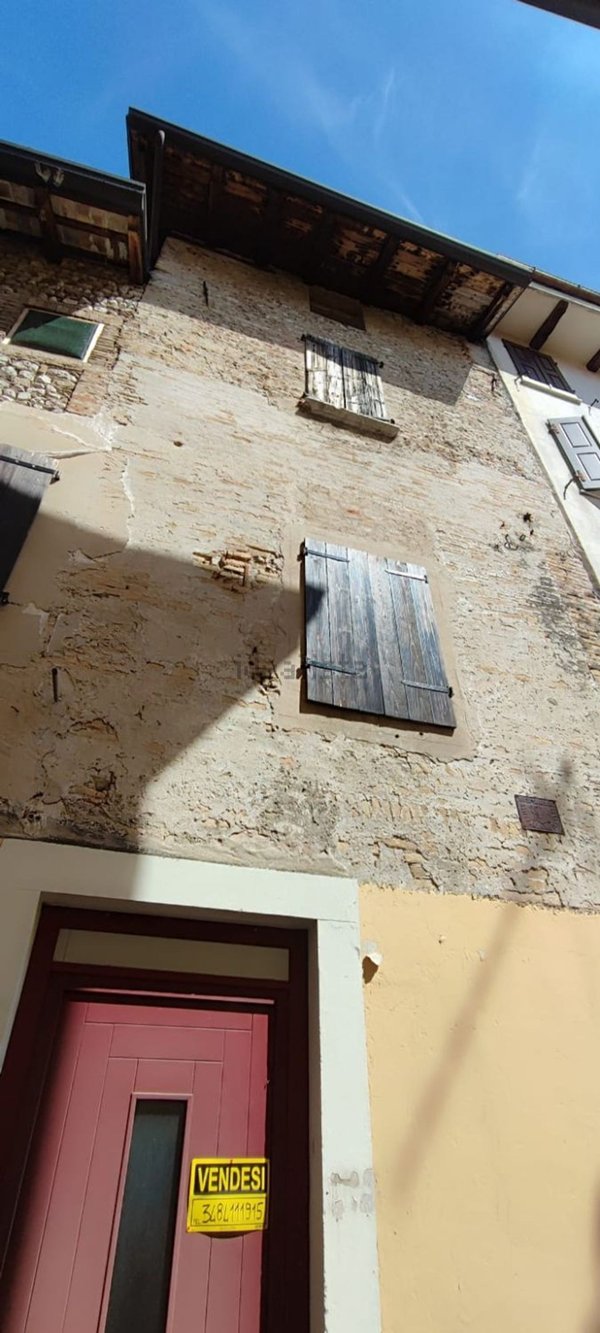 appartamento in vendita a Valvasone Arzene in zona Valvasone