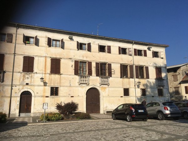 appartamento in vendita a Valvasone Arzene in zona Valvasone