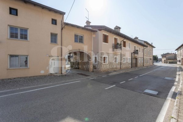 appartamento in vendita a Valvasone Arzene