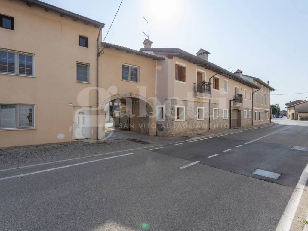 appartamento in vendita a Valvasone Arzene