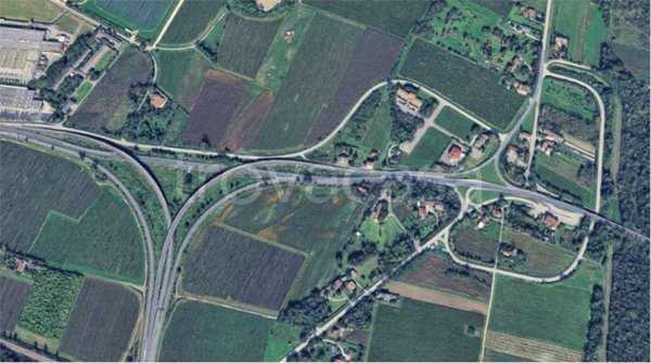 appartamento in vendita a Valvasone Arzene