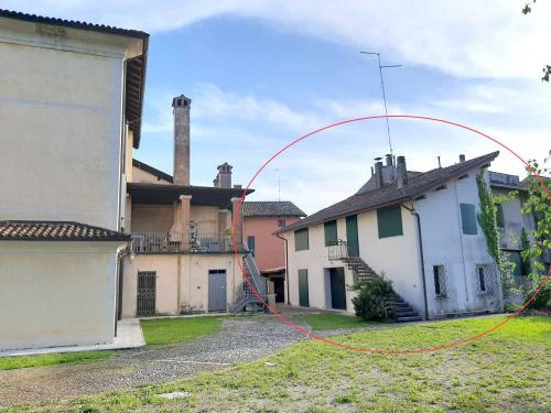 casa indipendente in vendita a Valvasone Arzene in zona Valvasone