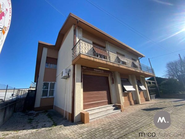 appartamento in vendita a Valvasone Arzene in zona Arzene