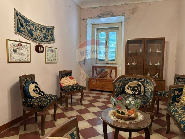 casa indipendente in vendita ad Acquaviva d'Isernia
