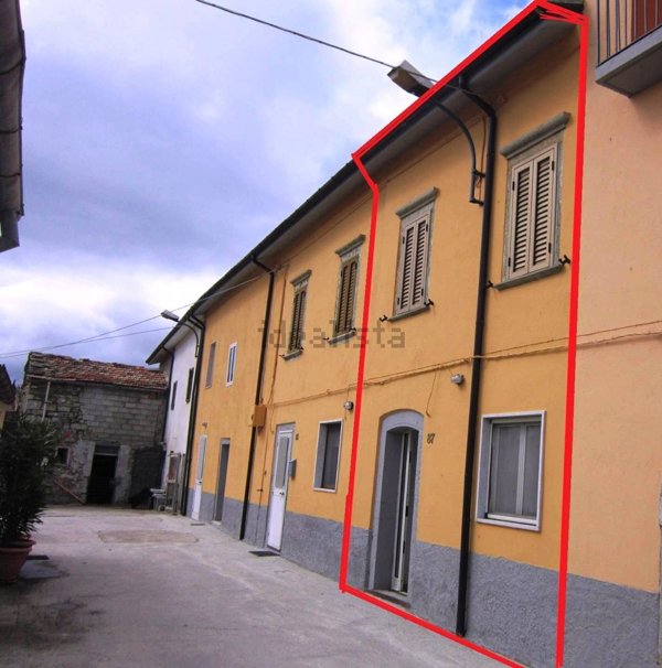 casa indipendente in vendita ad Agnone