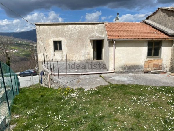 casa indipendente in vendita ad Agnone