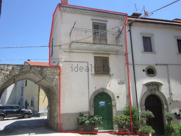 casa indipendente in vendita ad Agnone