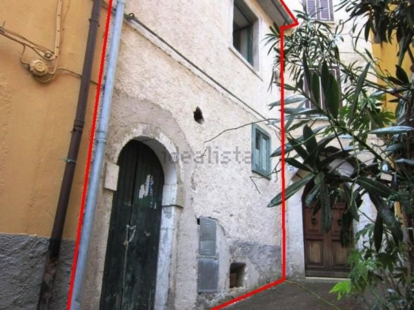 casa indipendente in vendita ad Agnone