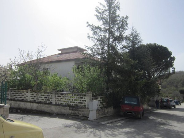 casa indipendente in vendita ad Agnone