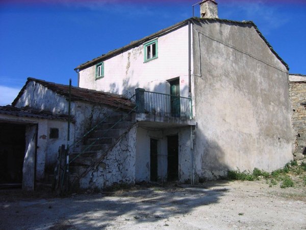 casale in vendita ad Agnone