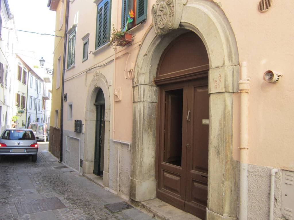 casa indipendente in vendita ad Agnone